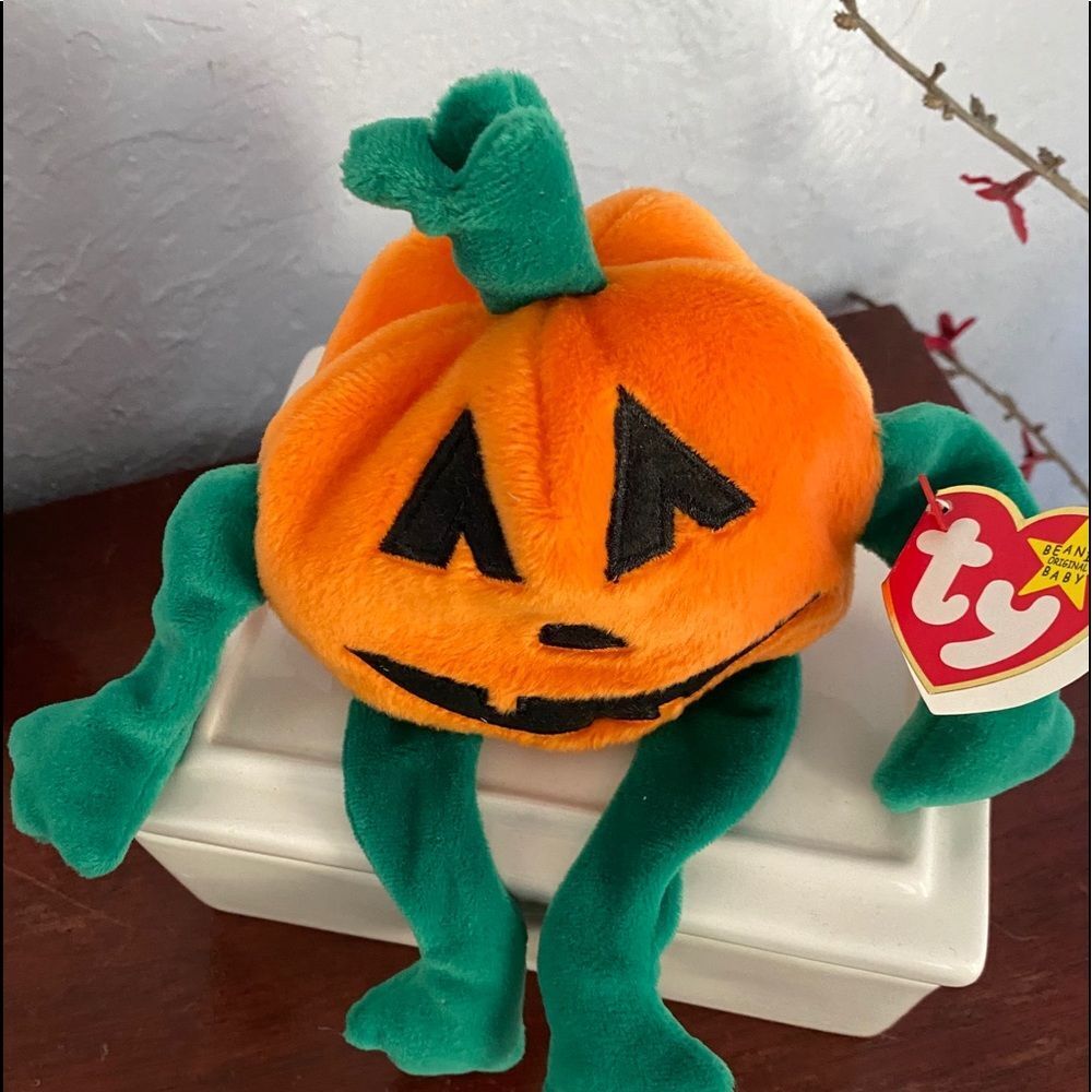 Super rare Pumkin beanie baby